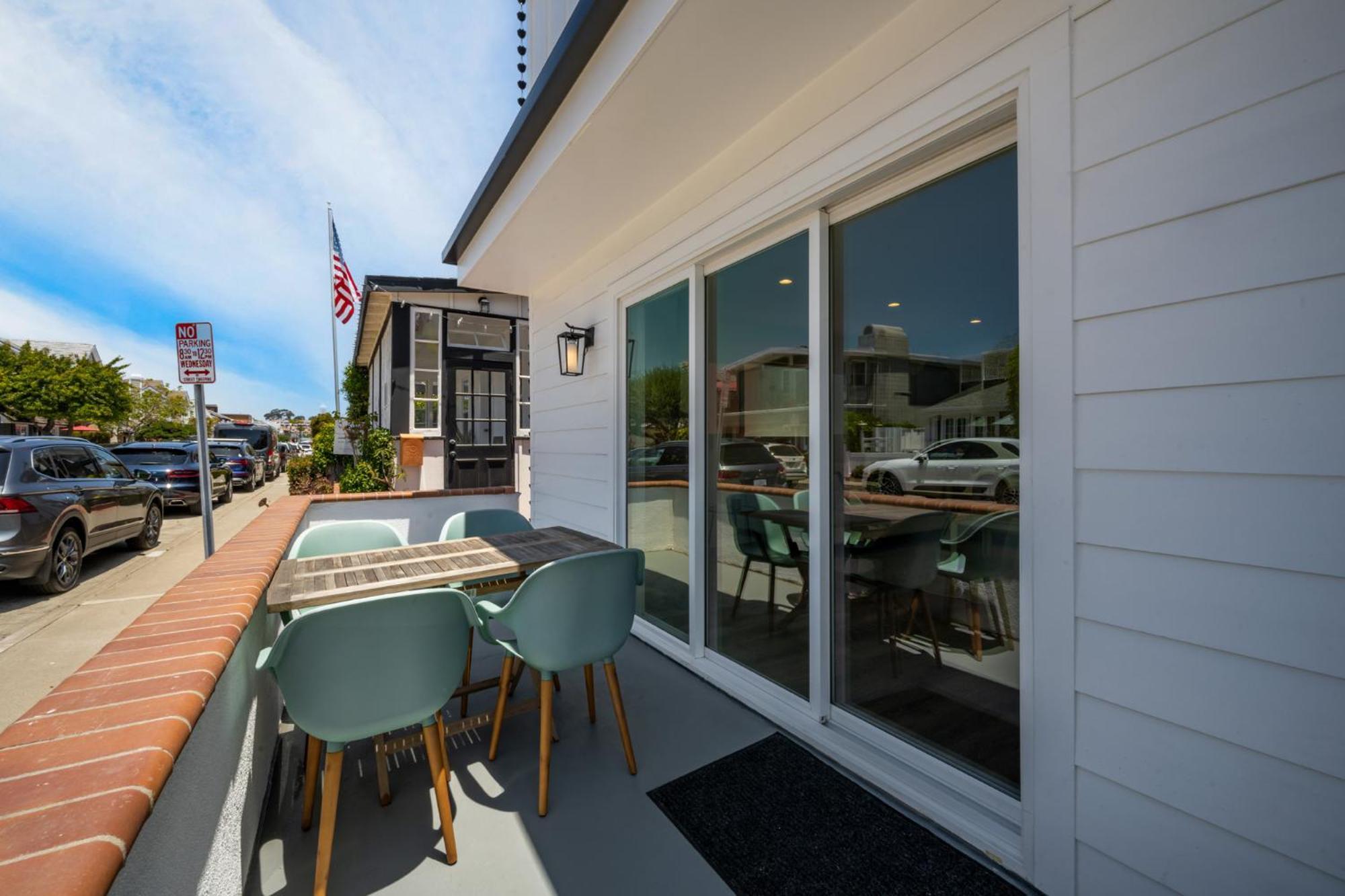 3 Bedroom Renovated Condo On Balboa Island Newport Beach Exterior photo